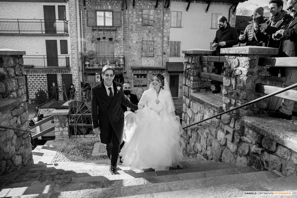 https://danielecortinovisfotografia.com/le-fotografie-di-matrimonio/